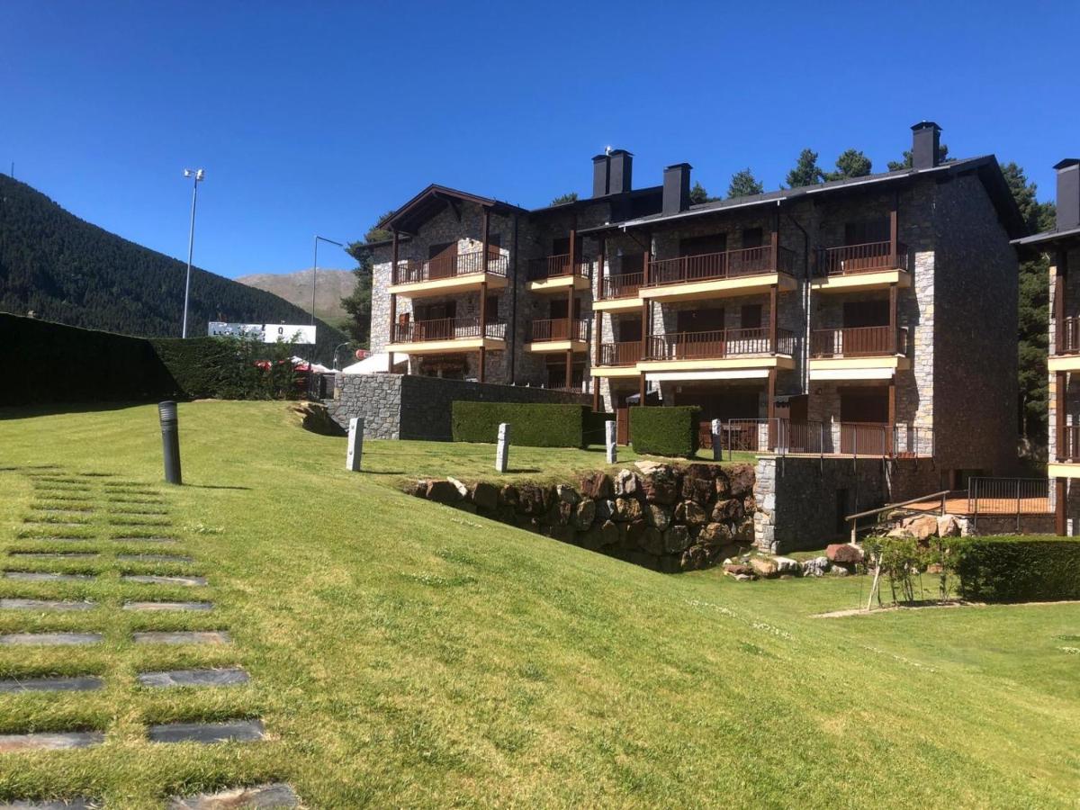Panoramic Residencia Pista Llarga Apartment Alp Exterior photo
