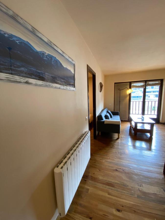 Panoramic Residencia Pista Llarga Apartment Alp Exterior photo